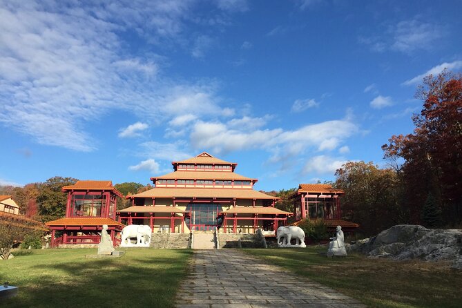 Full-Day Tour Chuang Yen Monastery and Woodbury Common - Chuang Yen Monastery Highlights