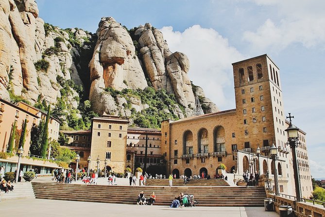 Full-Day Tour From Barcelona to Montserrat With Private Guide - W/ Cable Car - Cable Car Experience