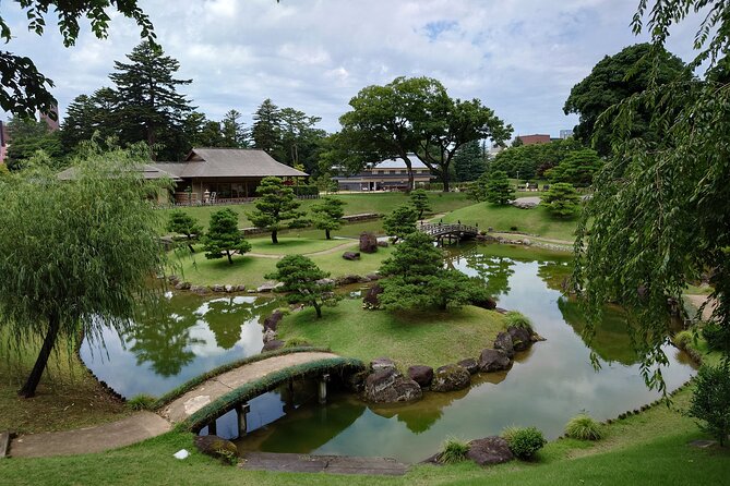 Full-Day Tour From Kanazawa: Samurai, Matcha, Gardens and Geisha - Beautiful Gardens