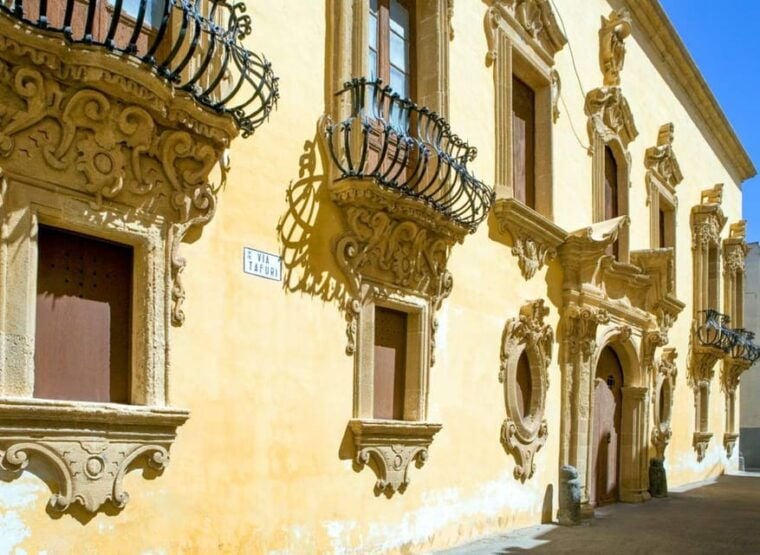 Full-Day Tour Gallipoli, Galatina & Otranto - Transportation and Group Dynamics