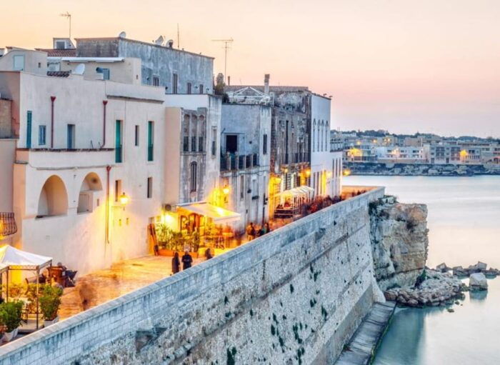 Full-Day Tour Gallipoli, Galatina & Otranto - FAQs