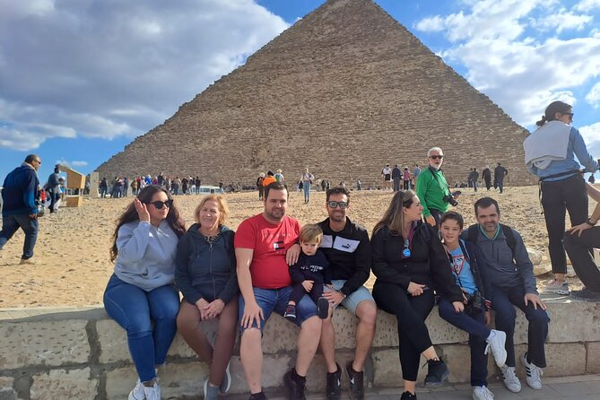 Full-Day Tour Giza Pyramids, Sphinx, Memphis, and Saqqara - Review Summary