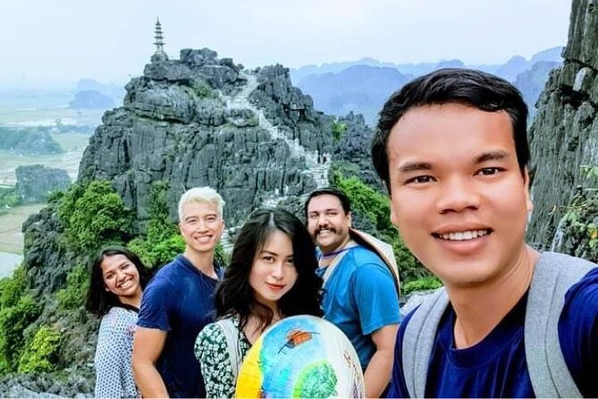 Full-Day Tour Hoa Lu, Tam Coc Boat Trip and Mua Cave - Duration and Meeting Point