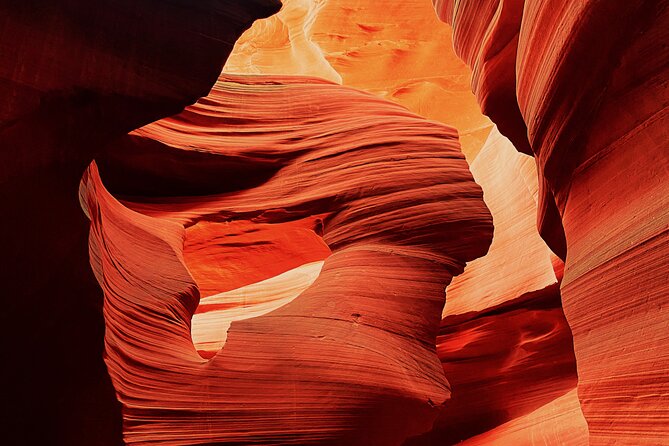 Full-day Tour in Antelope Canyon and Horseshoe Bend - Tour Guides and Tips
