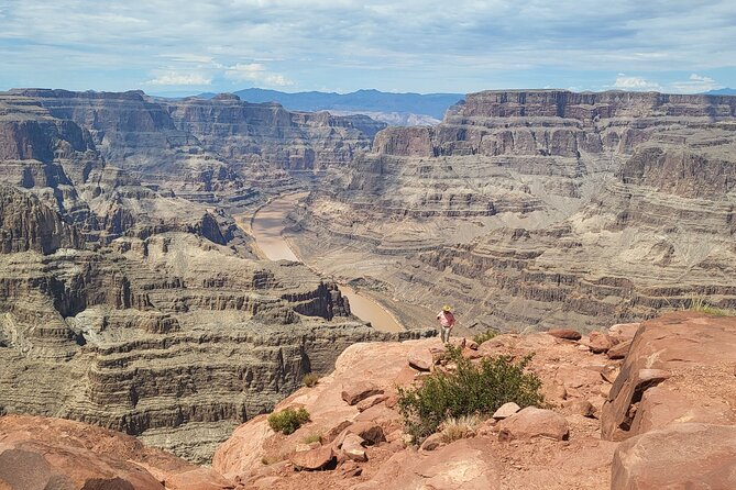 Full Day Tour in Grand Canyon, Hoover Dam and More in Nevada - Pickup Details
