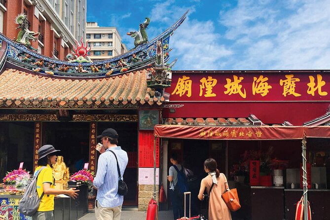 Full Day Tour in National Palace Museum, Beitou and Dadaocheng - Additional Tour Information