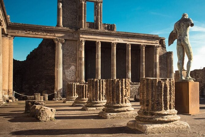 Full-Day Tour in Pompeii, Herculaneum and Vesuvius From Naples - Tour Itinerary Highlights