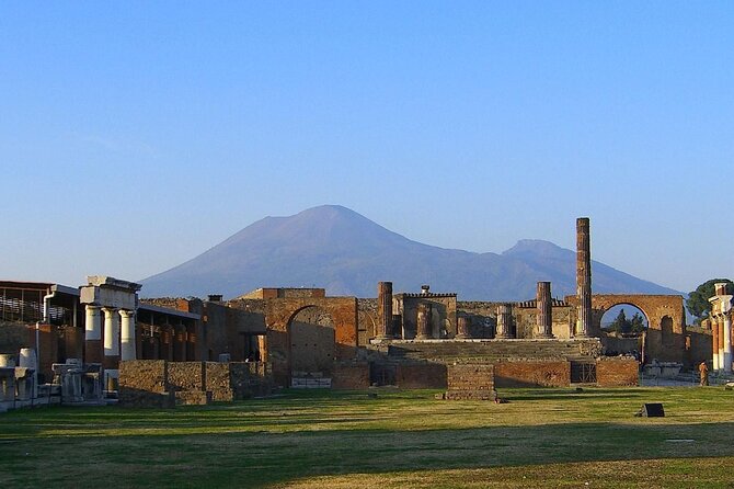 Full-Day Tour in Pompeii, Herculaneum and Vesuvius With Lunch - Good To Know