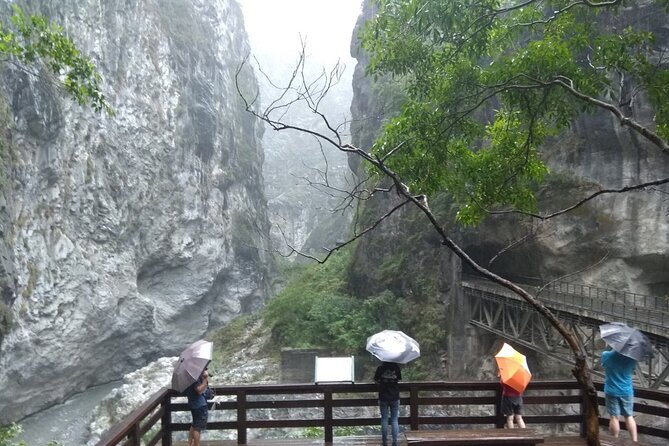 Full Day Tour in Taroko National Park From Hualien - Lunch and Refreshments