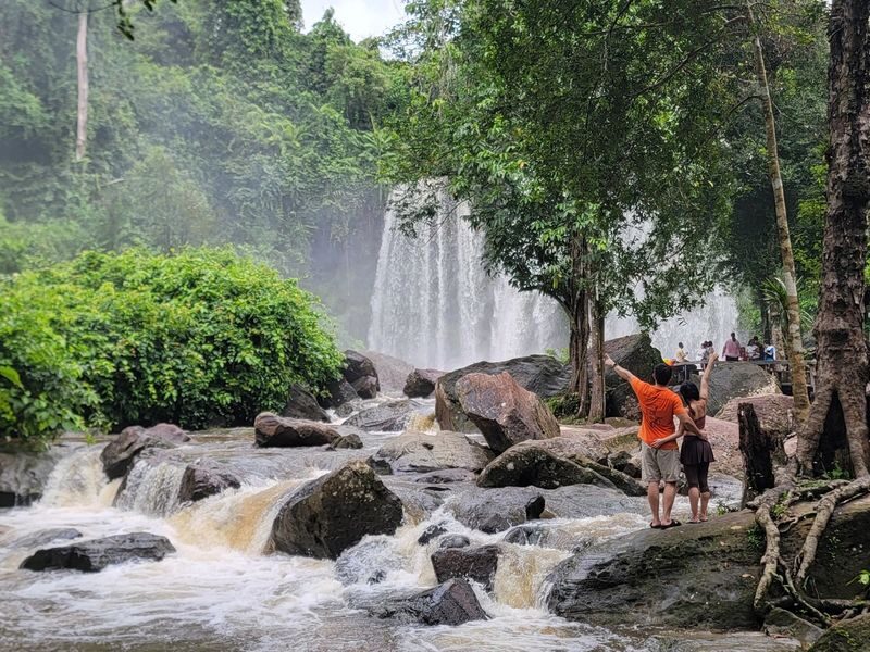 Full Day Tour Kulen Mountain, Beng Mealea and Tonle Sap - Three sides of Cambodia in one day