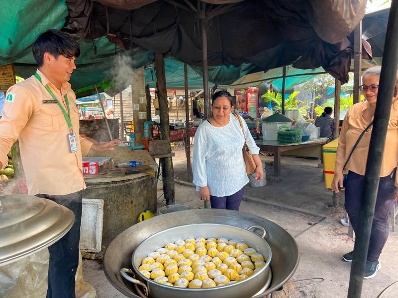 Full Day Tour Kulen Mountain, Beng Mealea and Tonle Sap - Lunch by the waterfall