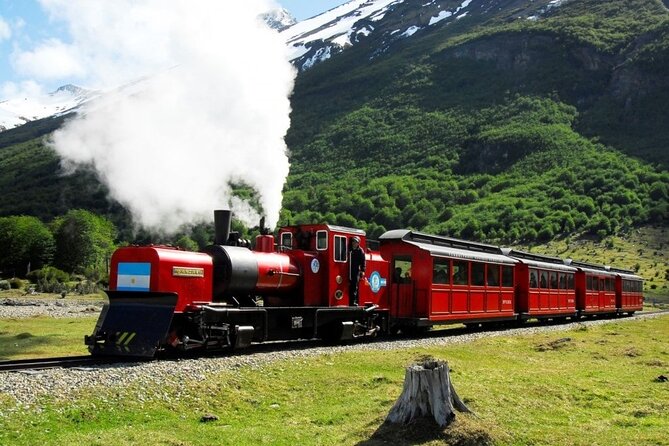 Full Day Tour: National Park With Train and Beagle Channel Navigation - Itinerary Highlights