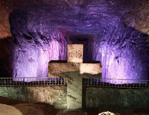 Full Day Tour of 3 Magical Places on the Outskirts of Bogotá - Insider Tips for the Tour