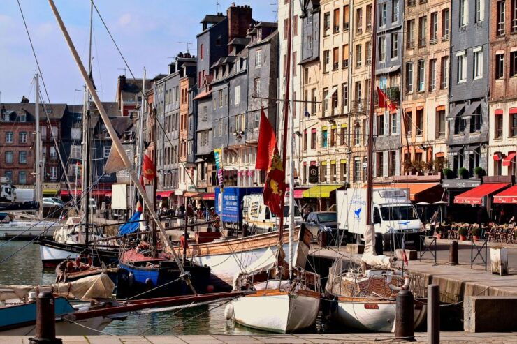 Full Day Tour of Etretat and Honfleur - Activity Details