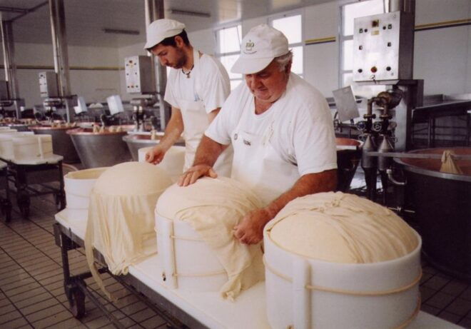 Full Day Tour of Ferrari,Parmesan,Vinegar, Lambrusco W/Lunch - Important Information and Attire
