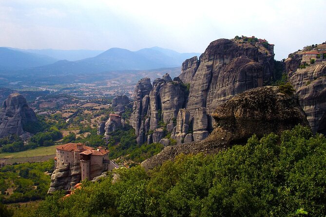 Full Day Tour of Meteora by Train From Athens - Train Journey From Athens to Kalambaka
