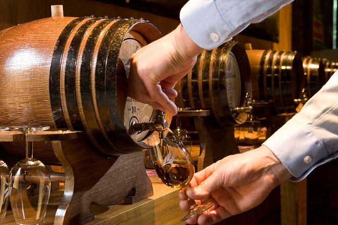 Full-Day Tour of Stirling, Lindores Abbey Distillery and Saint Andrews - Meal Inclusions