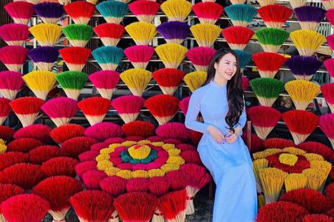 Full-Day Tour of Traditional Craft Villages and Street Food Joys - Local Artisans and Craftsmanship