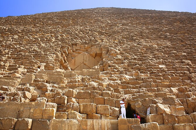 Full Day Tour Pyramids of Giza, Saqqara and Memphis - Tour Itinerary Highlights