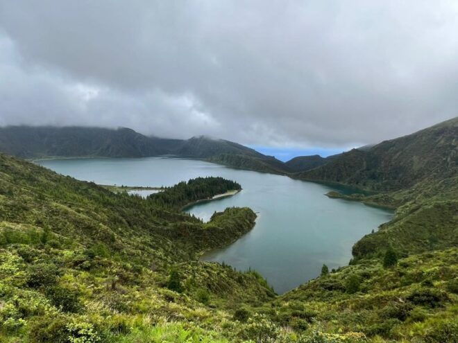 Full Day Tour Sete Cidades and Lagoa Do Fogo €75 - Included Amenities