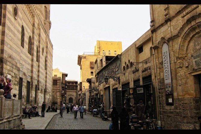 Full Day Tour TO EGYPTIAN MUSEUM OLD CAIRO & BAZAAR - Accessibility Details