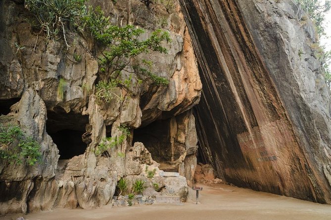 Full-Day Tour to James Bond, Panyee and Naka Island - Relaxing at Naka Island