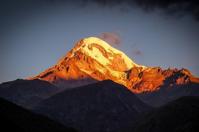Full Day Tour to Kazbegi - Vehicle and Transportation