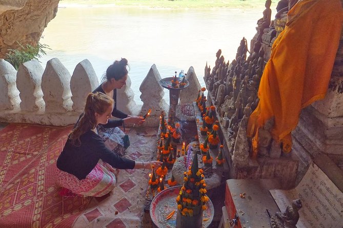 Full Day Tour To Pak Ou Caves, Traditional Village & Kuang Si Waterfall - Getting to Pak Ou Caves