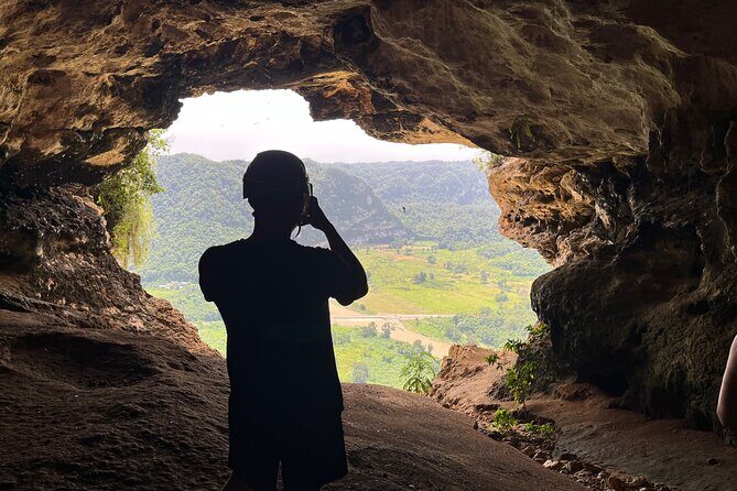 Full Day Tour Window Cave and Hiking on the Beach - Beach Relaxation and Reflection