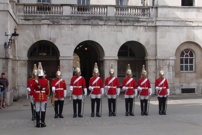 Full Day Traditional Private London Tour With Car/Suv/Van/Bus - Pricing and Inclusions