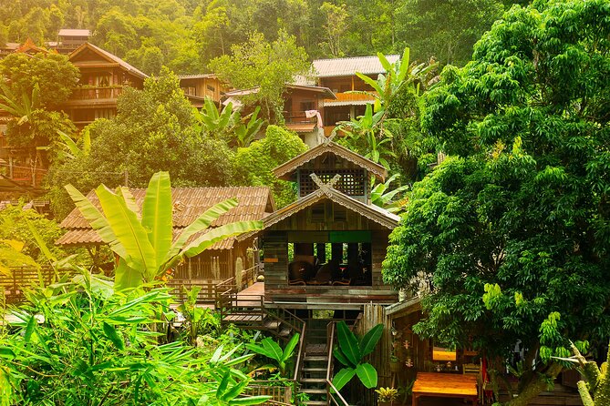 Full-Day Trekking and Sightseeing Tour in Mae Kampong - Delicious Food and Refreshments