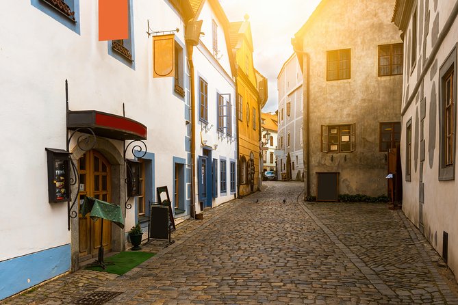 Full-Day Trip From Prague to Cesky Krumlov - Tour Details
