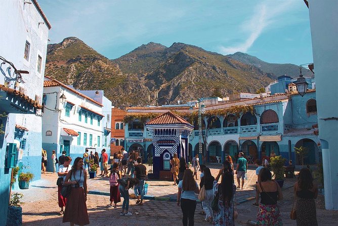 Full-Day Trip to Chefchaouen From Tangier - Carpet Shop Experience