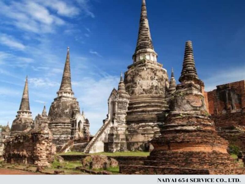 Full-day van charter to Ayutthaya and the Floating Market - What to Expect from the Experience