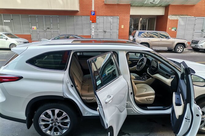 Full Day Vehicle in Abu Dhabi With Chauffer - Pricing and Booking