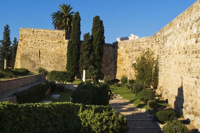 Full Day Visiting Tarragona and Sitges From Barcelona - Common Questions