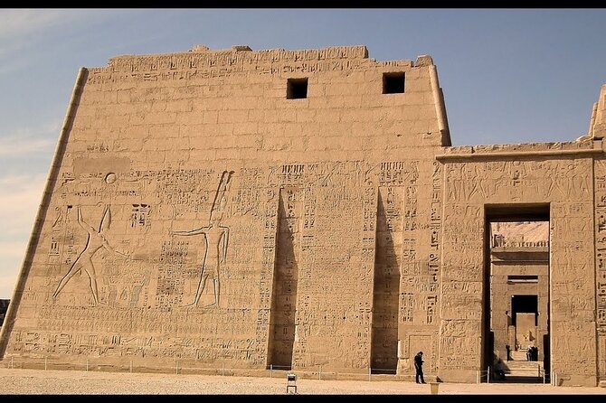 Full Day West Bank (Habu, Queen Valley, Deir Elmadina, Nobles). - Booking Process