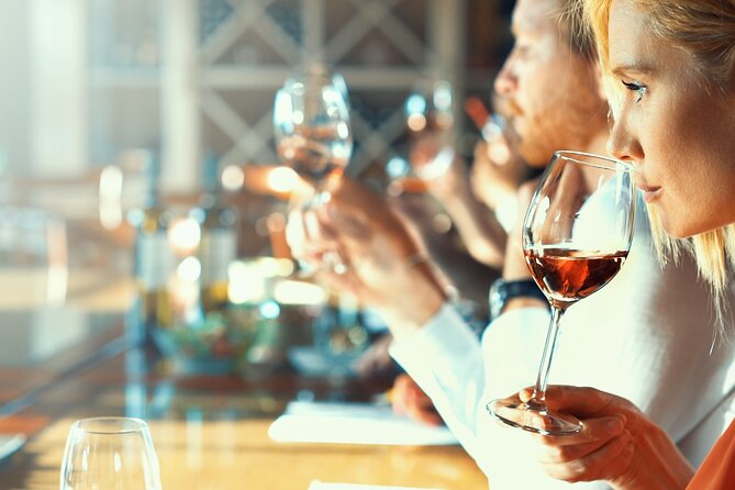Full-Day Wine Tasting Tour in Auckland With 3-Course Vineyard Lunch - Traveler Reviews