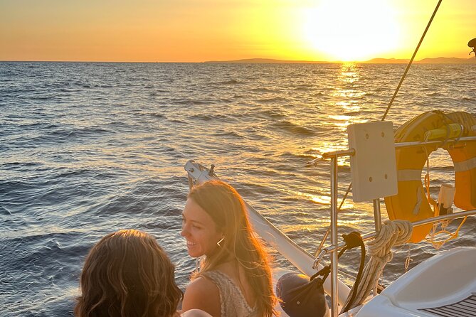 Full or Half Day Luxury Sailing Experience in Palma, Drinks/Snack - The Sum Up