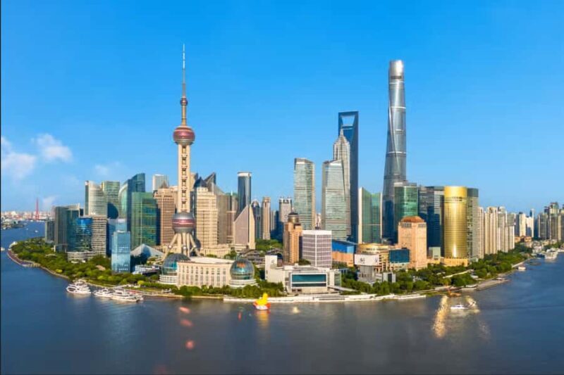 Full Shanghai tour in Spanish with tickets and lunch - Savoring Local Flavors with a Traditional Lunch