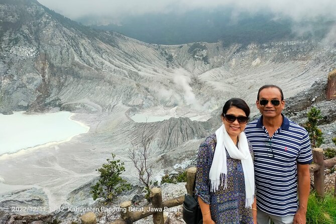 Full Day Bandung Volcano,Tea Plantation,Fruits Market With Lunch & Souvenir - Tour Itinerary & Highlights