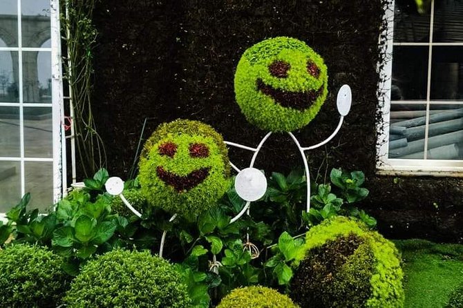 Full Day Tour to Golden Bridge & Hoi an Walking Tour With Boat Ride, Night Market - Discovering Local Cuisine and Street Food