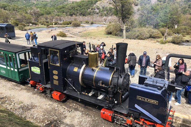 Fullushuaia: Tierra Del Fuego+Train+ Beagle Chanel + Fagnano Lake - Frequently Asked Questions