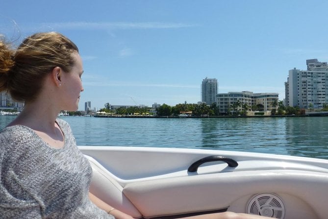 Fully Private Speed Boat Tours, VIP-style Miami Speedboat Tour of Star Island! - Onboard Commentary and Sightseeing