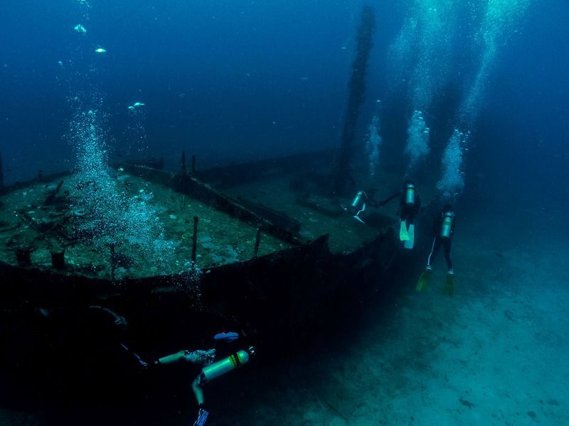 Fun Dives in Boracay - The morning or afternoon schedule