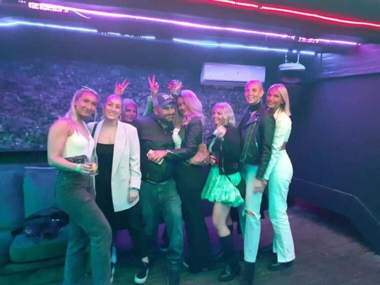 Fun explorers pub Crawl with 1 hour open bar and 3 VIP clubs - Who Should Consider This Tour?