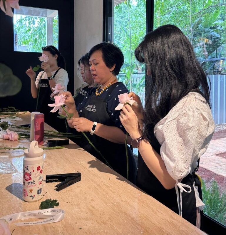 Fun Flower Workshop in Jakarta with Baleton Flowerchef - Key points before you book