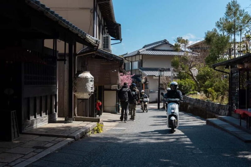 Fun Kyoto Ride! Scoot to Gorge, Local Lunch & Samurai Armor - Who Should Consider This Tour?