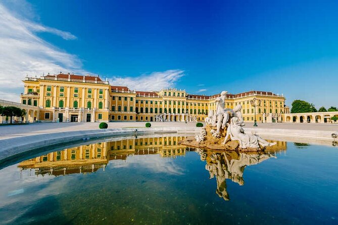 Fun & Mobile Scavenger Hunt Through the Schönbrunn Palace Park - Meeting and Pickup