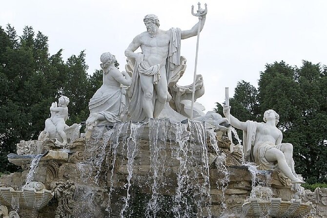 Fun & Mobile Scavenger Hunt Through the Schönbrunn Palace Park - Cancellation Policy